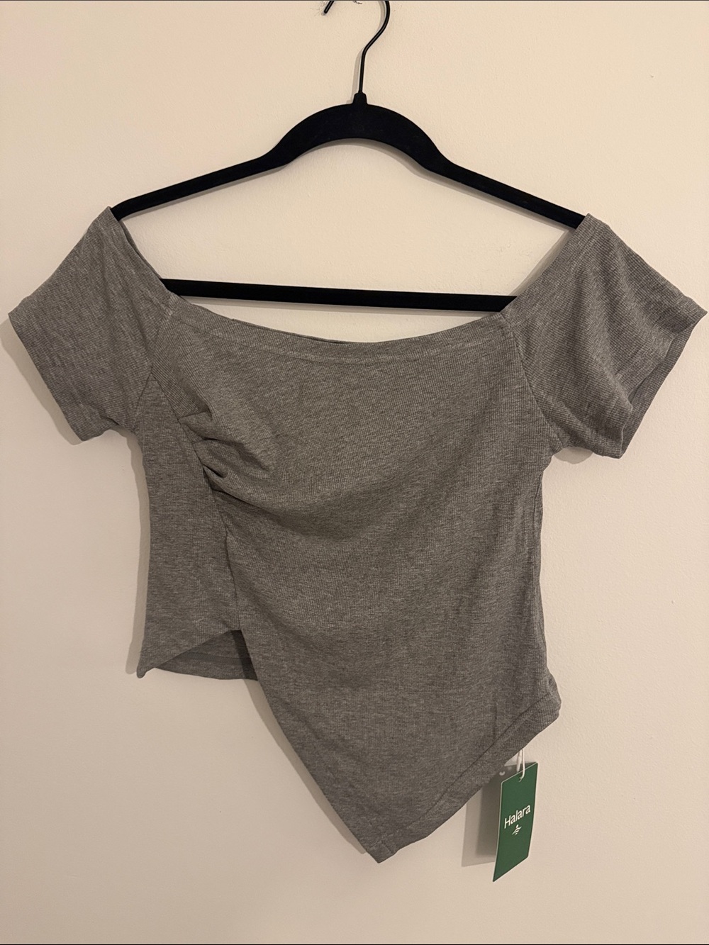 HALARA Gray Off-Shoulder Asymmetrical Crop Top